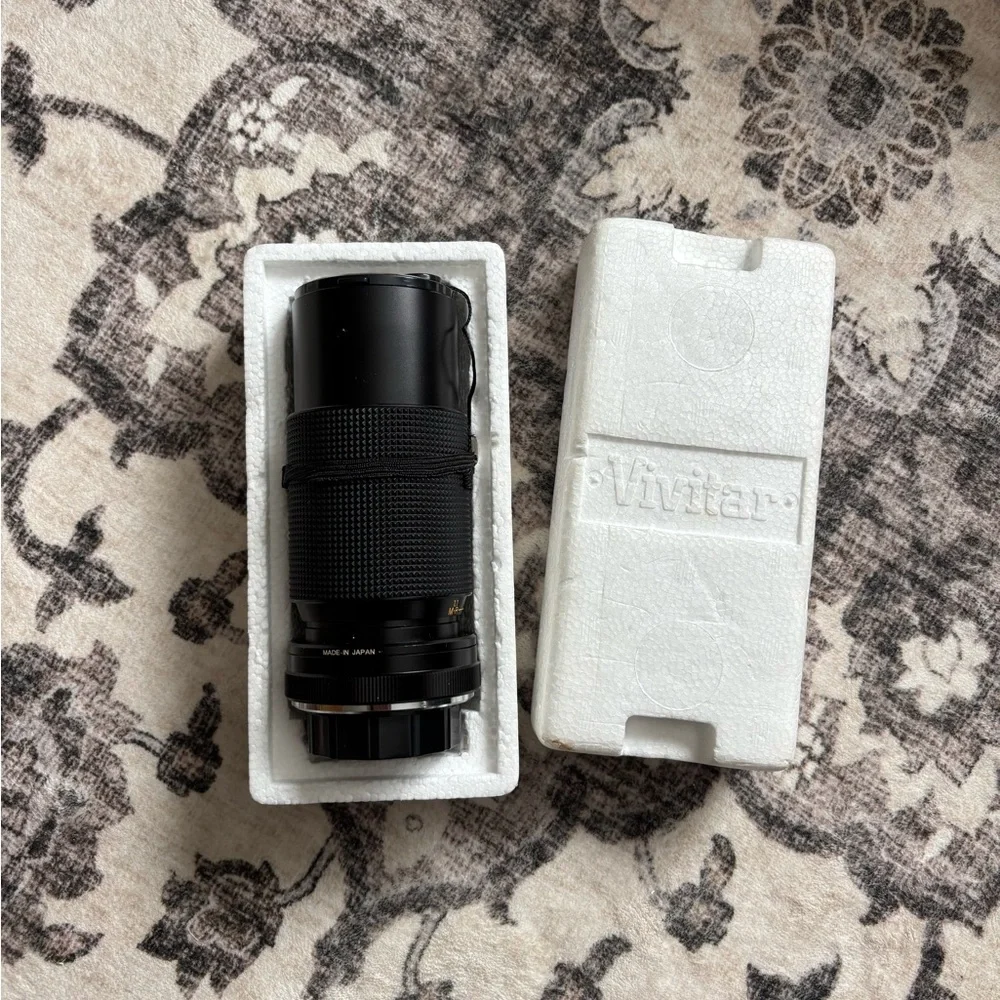 Vivitar 70-210mm f4.5 Lens - White